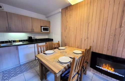 Les Orres Apartment | Residence Le Balcon Des Airelles - Pleasant 2 rooms with valley views