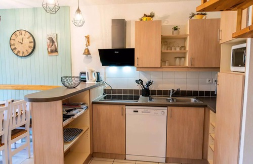 Les Orres Apartment | Residence Le Balcon Des Airelles - Nice apartment redecorated opposite the slopes