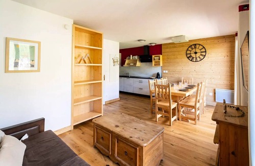 Les Orres Apartment | Residence Le Balcon Des Airelles - Cosy and modern apartment in Les Orres 1800