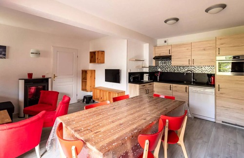 Les Orres Apartment | Residence Le Balcon Des Airelles - 4 Rooms for 8 People