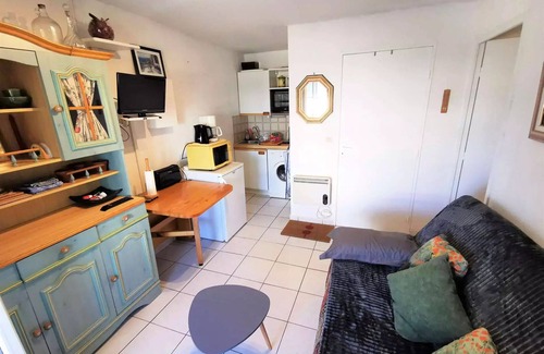 Leucate Apartment | Residence Le Carlton - 2 Rooms for 4 People