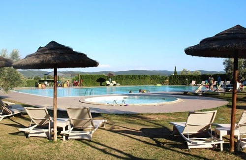 Campiglia Marittima Apartment | Residence Le Corti di Montepitti, Suvereto