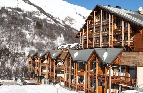 Valloire Apartment | Residence Le Hameau De Valloire - Studio 2 people 3* show South East