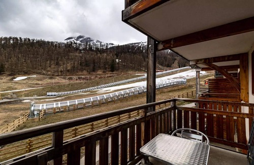 Les Orres Apartment | Residence Le Parc Des Airelles - Pleasant apartment at the foot of the slopes