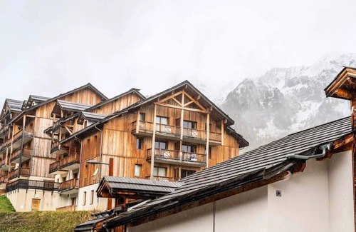 Les Orres Apartment | Residence Le Parc Des Airelles - Getaway for 6 people at the foot of the slopes