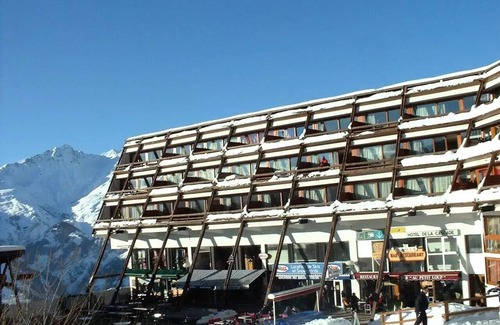 Arc-1600 Apartment | Residence Les Arolles - Nice and well-appointed 5 person cabin studio in Arc 1600 in the resort center and close to the slopes