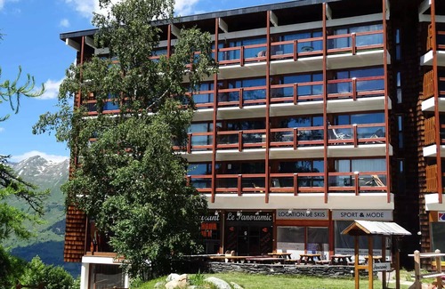 Arc-1600 Apartment | Residence Les Charmettes - Studio 2 people in Arc 1600 nice beautiful view on the slopes near the slopes and shops