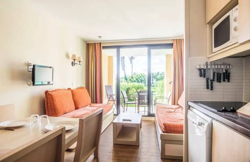 Les Restanques Apartment | Residence Les Parcs de Grimaud - maeva Home - 2 Room Apartment 5 People - Comfort