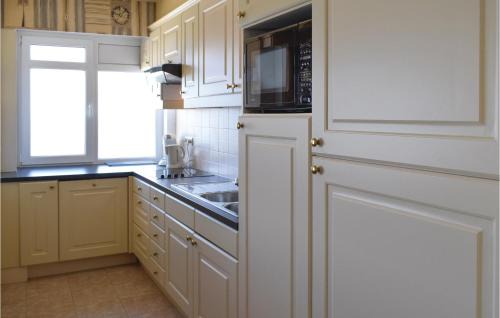 Ostend Apartment | Residence Marianne Ref 200