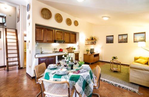Rasiglia Apartment | Residence Menotre