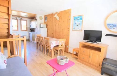 Puy-Saint-Vincent Ski Chalet | Residence Parc Aux Etoiles - CH25PAE - TRIPLEX CHALET 3 CHAMBRES, TERRACE AND BALCONY