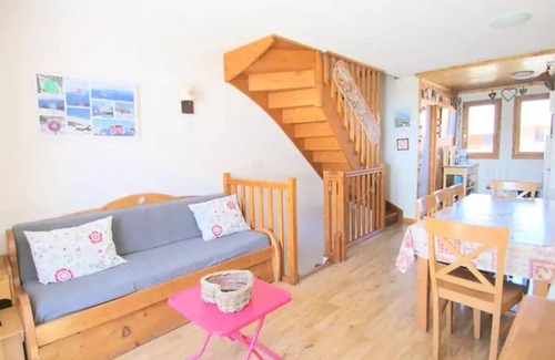 Puy-Saint-Vincent Ski Chalet | Residence Parc Aux Etoiles - CH25PAE - TRIPLEX CHALET 3 CHAMBRES, TERRACE AND BALCONY