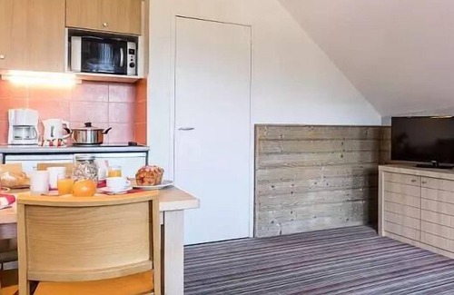 La Perriere Apartment | Residence Pierre & Vacances Le Britania*** - Studio for 4 people