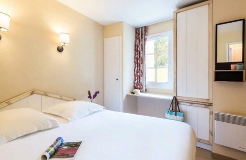 Behobie Apartment | Residence Pierre & Vacances Le Domaine de Bordaberry - Apartment for 6 people - 1 bedroom + 1 sleeping area - Terrace or balcony - Economical