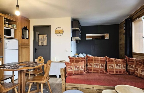 Pra Loup Apartment | Residence Pra Roustan - Spacious studio with large terrace and beautiful open view in Pra Loup