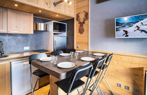 Val-Thorens Apartment | Residence Silveralp - Silveralp 685 - Apartment Val Thorens - 4 people - 2 Golden Flocons