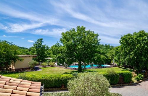Sorano Apartment | Residence surrounded by greenery with swimming pool in Sorano