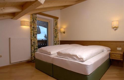 Selva di Val Gardena Apartment | Residence Villa Funtanes