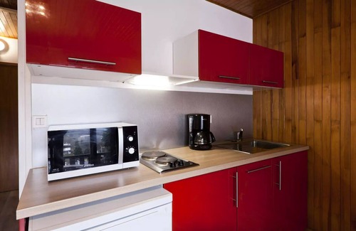 Brides-les-Bains Apartment | Residence Villa Louise - Bright and comfortable studio with open view