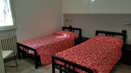 Pietra Ligure Apartment | Residence Villa Carmen fronte mare a 50 mt