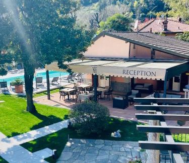 Cannobio Apartment | Residence Villa Margherita WITH POOL & HYDROMASSAGE
