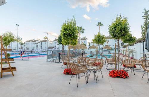 New Golden Mile Hotel | Residencia Deportiva RozaRossa