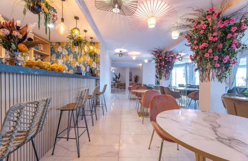 New Golden Mile Hotel | Residencia Deportiva RozaRossa