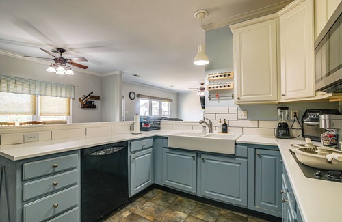 Cordova House | Residential Cul-De-Sac: Suburban Memphis Hideaway!