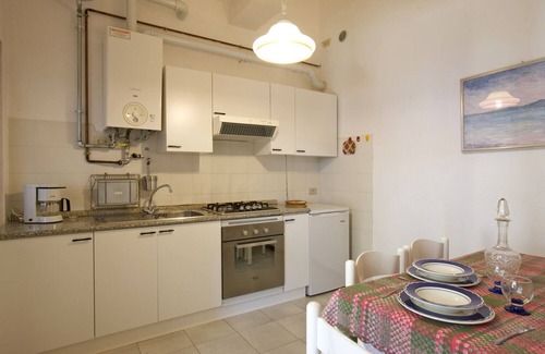 Porto Valtravaglia Apartment | Residential unit with approx. 1,300 m² well-kept garden plot