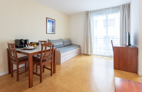 Grenoble City Centre Apartment | Residhotel Grenette