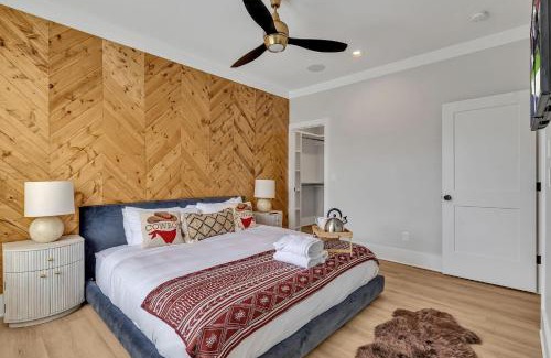 Berry Hill House | Resonant - 2 Townhomes - 2 Private Rooftop Decks
