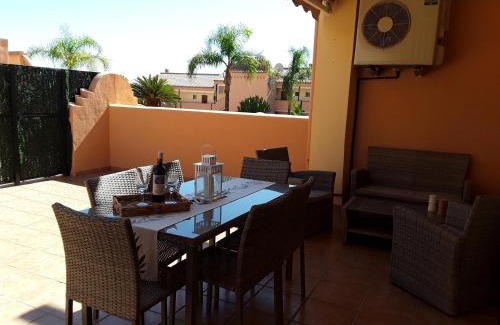 El Faro Apartment | Resort Alta Loma, beach and pools