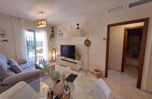 El Faro Apartment | Resort Alta Loma, beach and pools