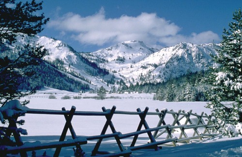 Olympic Valley Condo | Resort at Squaw Creek Corner Unit Suite with Wrap-Around Views