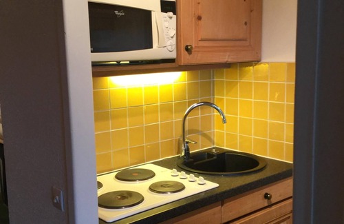 Avoriaz Apartment | Resort center, app. 36 m2, 1 bedroom, mountain corner, balcony, ski room, WIFI