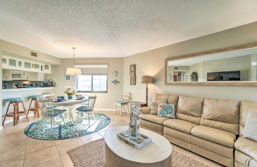 Bradenton Beach Apartment | Resort Condo with Beach Access on Anna Maria Island!