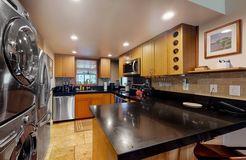 Princeville Condo | Resort getaway with views of Hanalei Bay, pools & tennis