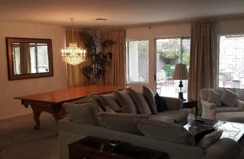 Desert Palms House | Resort like Palm Desert Home