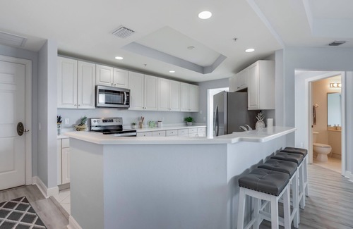 East 1st Street Condo | Resort Living Everyday! 3br-Sunset Views Galore - Riverfront - Historic Downtown