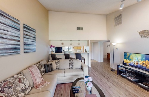 Palm Desert Condo | Resort living golf getaway with country club, near Joshua Tree National Park