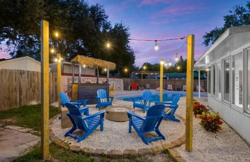 Largo House | Resort Style Backyard Tiki Bar Pool Hot Tub