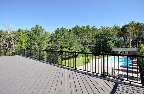Barrie House | Resort Style Getaway Barrie w/ Pool!