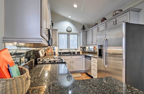 Harbor Springs House | Resort-Style Harbor Springs Home Near Ski Resort!