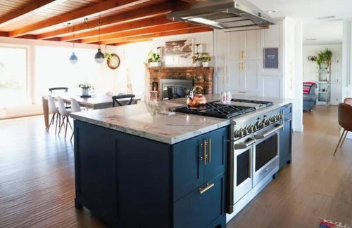 Vista House | Resort style home close to the beach and Legolandnn