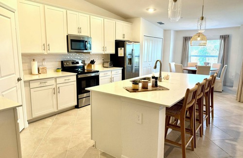 Venice Condo | Resort-Style Living! Brand new condo with 2 Golf Memberships, Pool, Tiki Bar