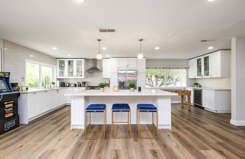 Fullerton House | Resort Style Living w/Pool & Arcade Near Disney