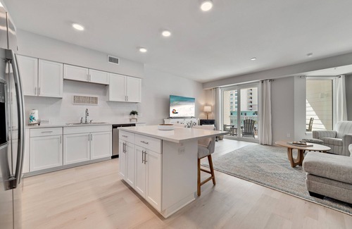 Ono Island Condo | RESORT-STYLE POOL, DIRECT BEACH ACCESS!