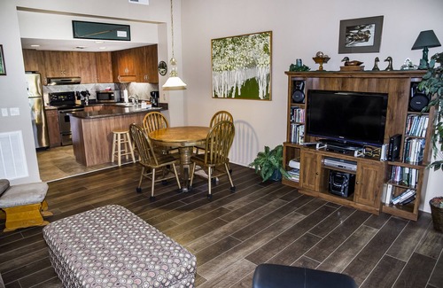 Fairfield Glade Condo | ðResort Vacations at Fairfield Glade TN Fabulous Golf Villa, two bedrooms with 4 beds!