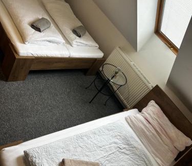 Klasterec nad Orlici House | Restaurace a penzion Na Stráni