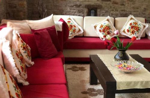 Librazhd Bed & Breakfast | Restaurant-KALAJA